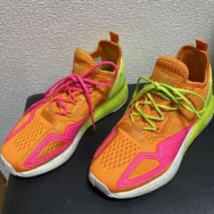 アディダス　ZX2K Boostのサムネイル