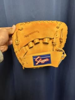 スラッガー練習用グローブのサムネイル