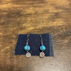 ハリウッドランチマーケット　BLUEBLUE オクラ　ターコイズ　ピアスのサムネイル