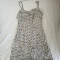 Brandy Melville キャミワンピース 花柄のサムネイル
