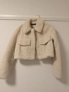 ZARA ボアジャケット クロップド丈 アイボリー XS - メルカリ