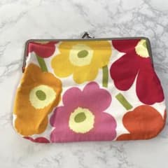 Marimekko ウニッコ柄がま口 ポーチのサムネイル