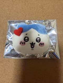 ちいかわ なかよしぬいぐるみバッジ いろんなおかお ハチワレのサムネイル