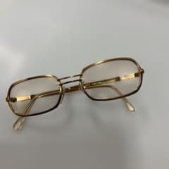 ゴールドメタルフレーム 四角形メガネのサムネイル