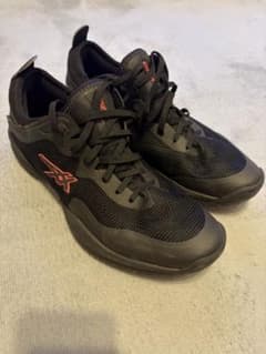 asics GLIDE NOVA FF 3 27.0cmブラック/ダイア/ピンクのサムネイル