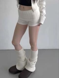 THEAIRTOWN 24FW warming shorts Ivoryのサムネイル