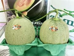 夕張メロン 2玉入り 良品　化粧箱入りのサムネイル
