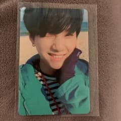 BTS SUGA サインカード YOU NEVER WALK ALONE - メルカリ