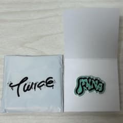 TWICE ランダムピンバッチ　MINAのサムネイル