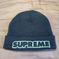 コムドット ゆうた着用 Supreme Outline Beanie 黒/緑のサムネイル