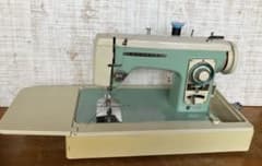 中古　ブラザー ミシン 糸・カバー付きのサムネイル