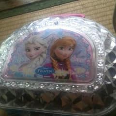 ANAと雪の女王の入れ物のサムネイル