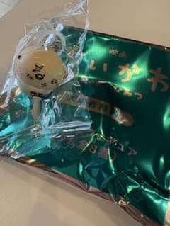 映画 ちいかわ　めじるしアクセサリー　ラッコのサムネイル