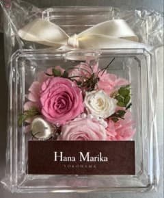 Hana Marika プリザーブドフラワーアレンジメントのサムネイル