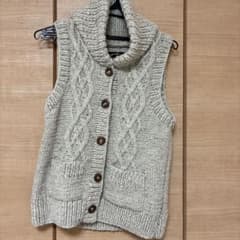 URBAN RESEARCH ニットベストのサムネイル