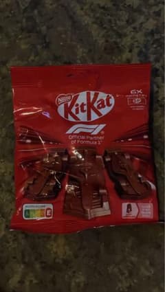 KitKat F1 Official Partner 6個入 キットカット F1のサムネイル