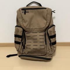 Oakley リュック バックパック 大容量 通学 通勤 ベージュ 多機能のサムネイル