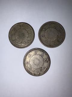 【M07】　鳳凰 50銭銀貨3枚のサムネイル