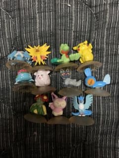 ポケットモンスター　吸盤付きフィギュアのサムネイル