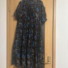 花柄 半袖 ロングワンピースのサムネイル