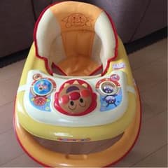 【***yuu***様専用】アンパンマン歩行器のサムネイル