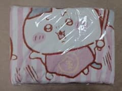 新品　ちいかわ　ふわふわBIGブランケット　(ピンク)のサムネイル