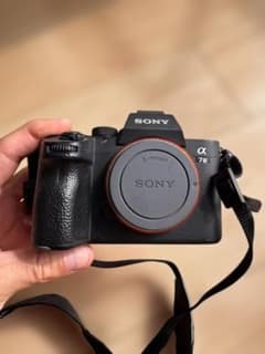 Sony α7 III (ILCE-7M3) ミラーレスカメラ - 752回! Sony α7 III (ILCE-7M3) ミラーレスカメラ - 752回! - メルカリ