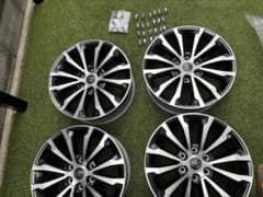トヨタ　ランクルプラド150後期　19インチ純正ホイール、ナット、ロックナットのサムネイル