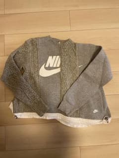 サカイ×NIKE ロゴスウェットセーターのサムネイル