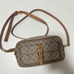 VUITTON ショルダーバッグのサムネイル