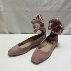 【新品】VALENTINO 本革 スエード クロスストラップ フラットパンプスのサムネイル