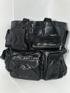 BALENCIAGA スーパービジー レザーバッグ 黒 フルセット 大容量 - メルカリ