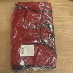 ONE OK ROCK ナップサック レッド 新品未使用　kiuのサムネイル