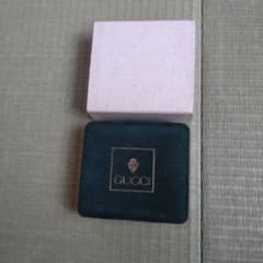 GUCCI　箱のサムネイル