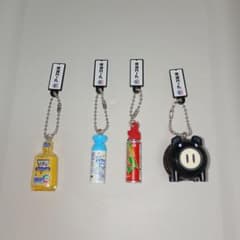 アース製薬　ミニチュアチャーム４点セット　蚊取り線香　モンダミン　アースジェット