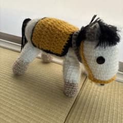 縁起⭐︎あみぐるみ 白馬 鈴付き⭐︎ハンドメイドのサムネイル