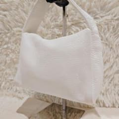 美品 aeta DA60 one shoulder ハンドバッグ スクエア 白 - メルカリ