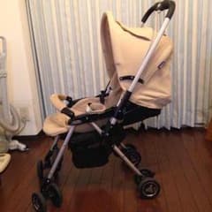 Combi A型 両対面式ベビーカーのサムネイル
