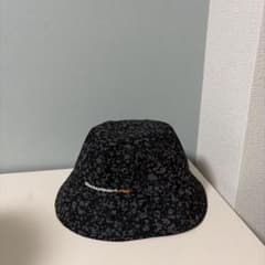 Bluecheypeach.comREFLECTOR BUCKET HATのサムネイル