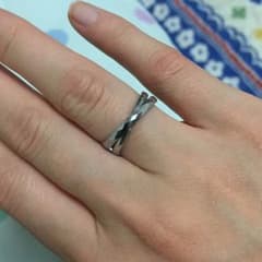 婚約指輪のサムネイル