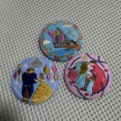 ディズニー刺繍缶バッジ3個セットのサムネイル
