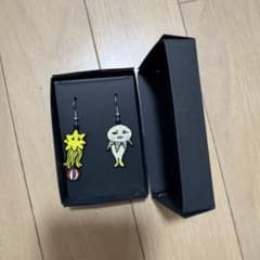 ヒグチユウコ ツチグリぼうや＆オカヒトデ ピアス ボリス雑貨店のサムネイル