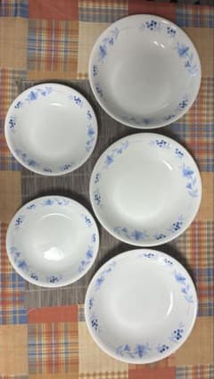 CORELLE 食器5点セット＋大皿1枚プレゼント　ブルーフラワー柄のサムネイル