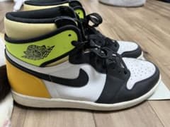 エアジョーダン1 ボルトゴールド28.5cmのサムネイル