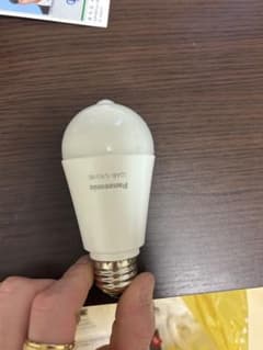 Panasonic 人感センサー付 LED電球 10Wのサムネイル
