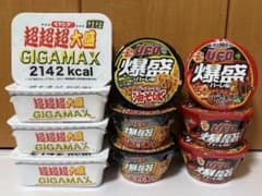 ペヤング超超超大盛GIGAMAX＆U.F.O.爆盛バーレル 計10個のサムネイル