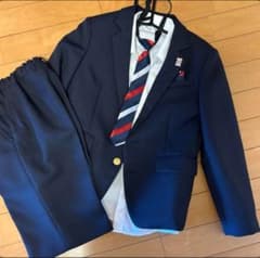 【美品】130男の子 紺色 半ズボンフォーマルセット ネクタイ付きのサムネイル
