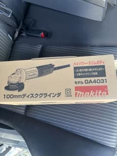 マキタ　makita  ディスクグラインダー　新品未使用のサムネイル