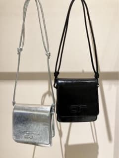 ADAM ET ROPE' FEMME メタリック2WAYロゴバッグのサムネイル