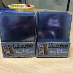 再出品 硬質カードスリーブ 中古扱い！のサムネイル